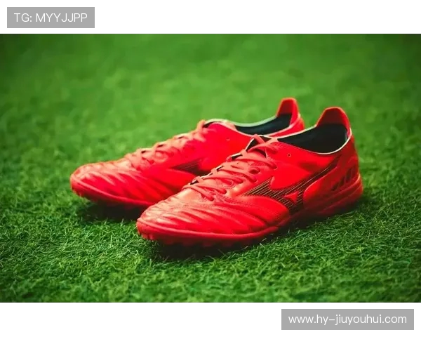 轻松穿脱又舒适的足球鞋推荐适合快速换鞋的设计与技术解析